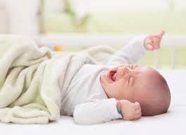 Bebê dorme de dia e não de noite