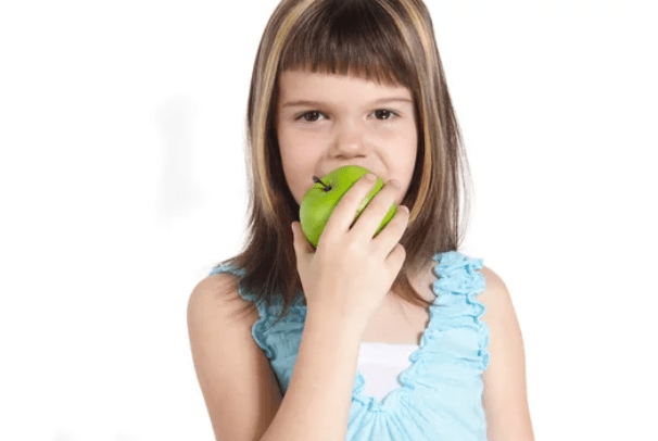 Como fazer a criança comer bem?