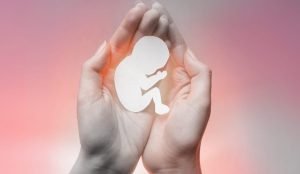 A finalidade desta imagem é mostrar a tristeza da perda gestacional