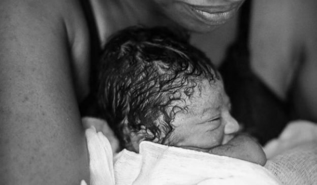 Eliúde e Pedro: Renascimento em parto após uma perda fetal